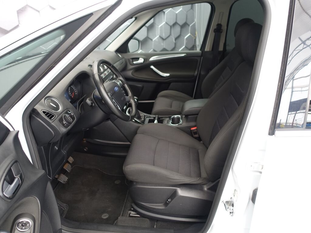 Ford S-MAX MPV 2,0 l 103 kw