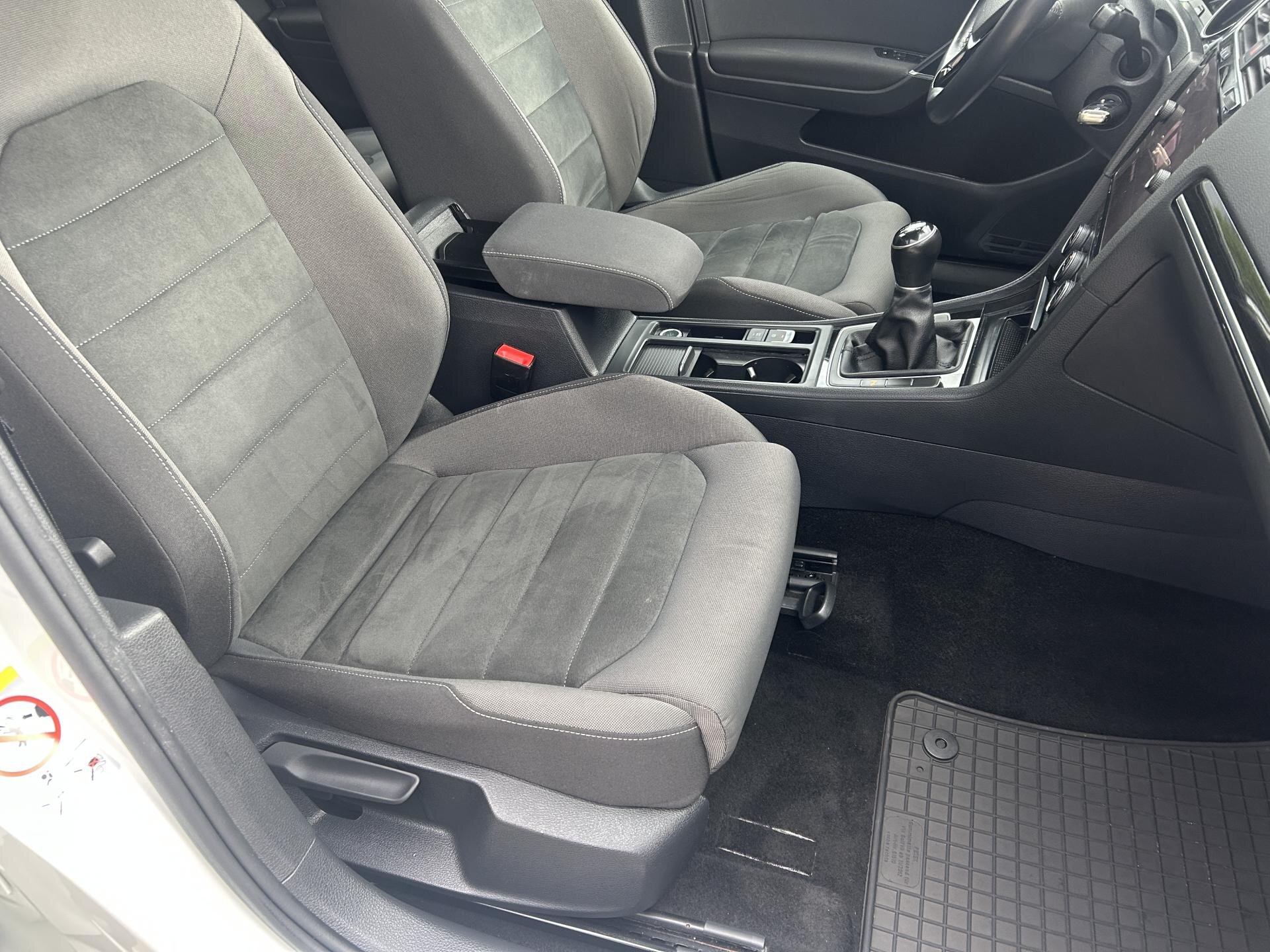 Volkswagen Golf Kombi 2,0 l 110 kw