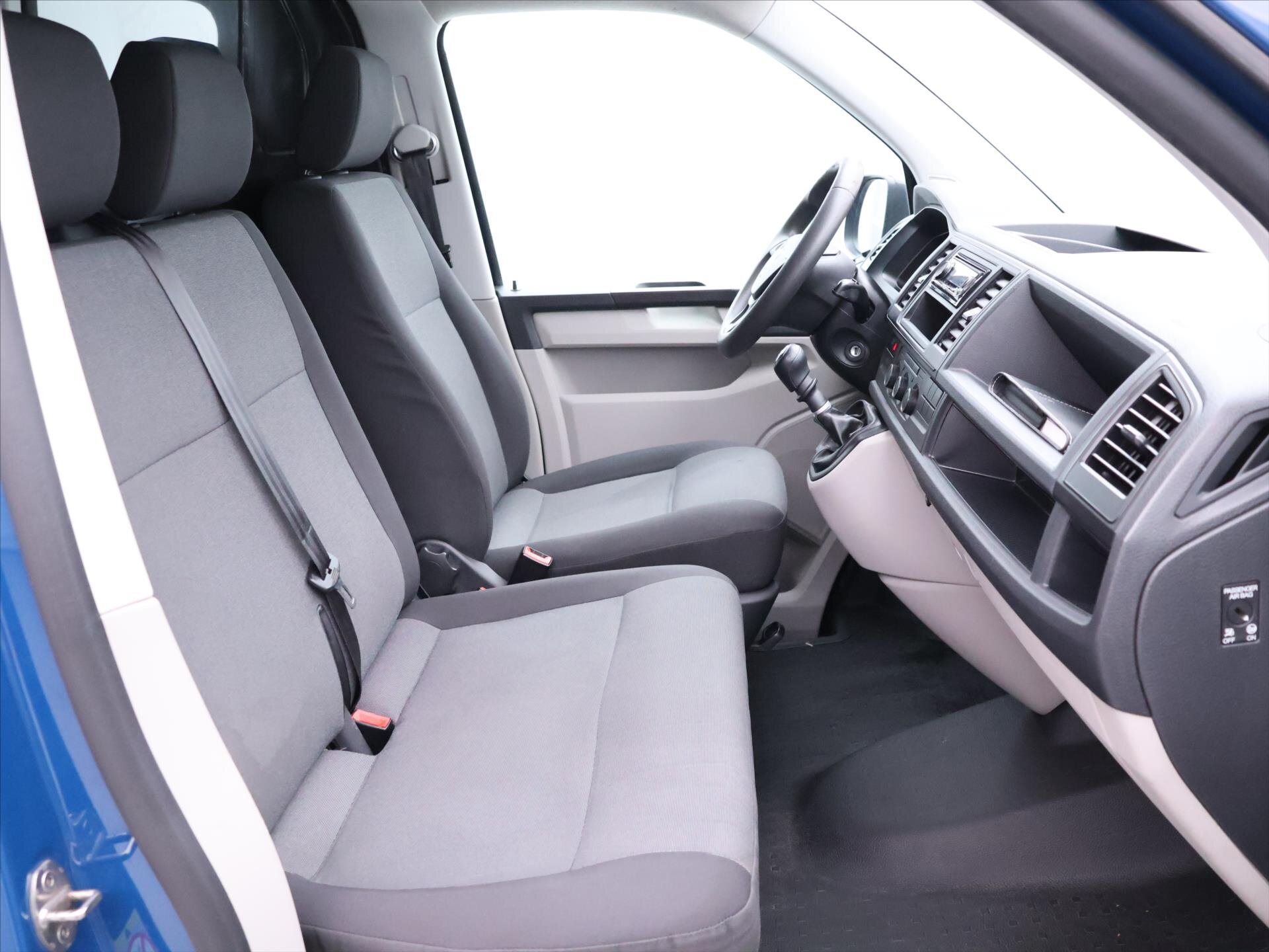 Volkswagen Transporter Skříň 2,0 l 75 kw