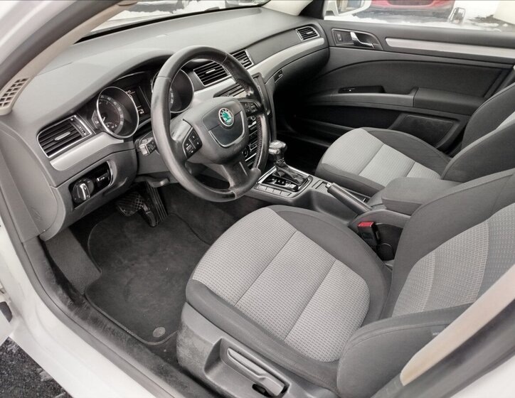 Škoda Superb Kombi 2,0 l 103 kw