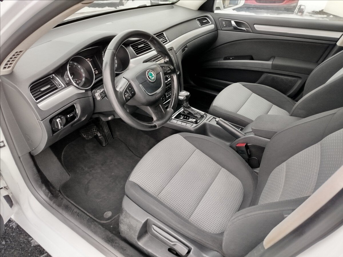 Škoda Superb Kombi 2,0 l 103 kw