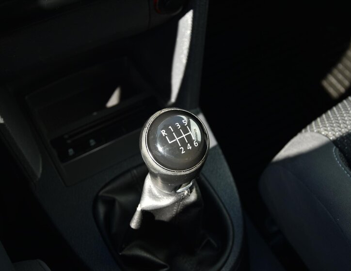 Volkswagen Touran MPV 1,6 l 77 kw