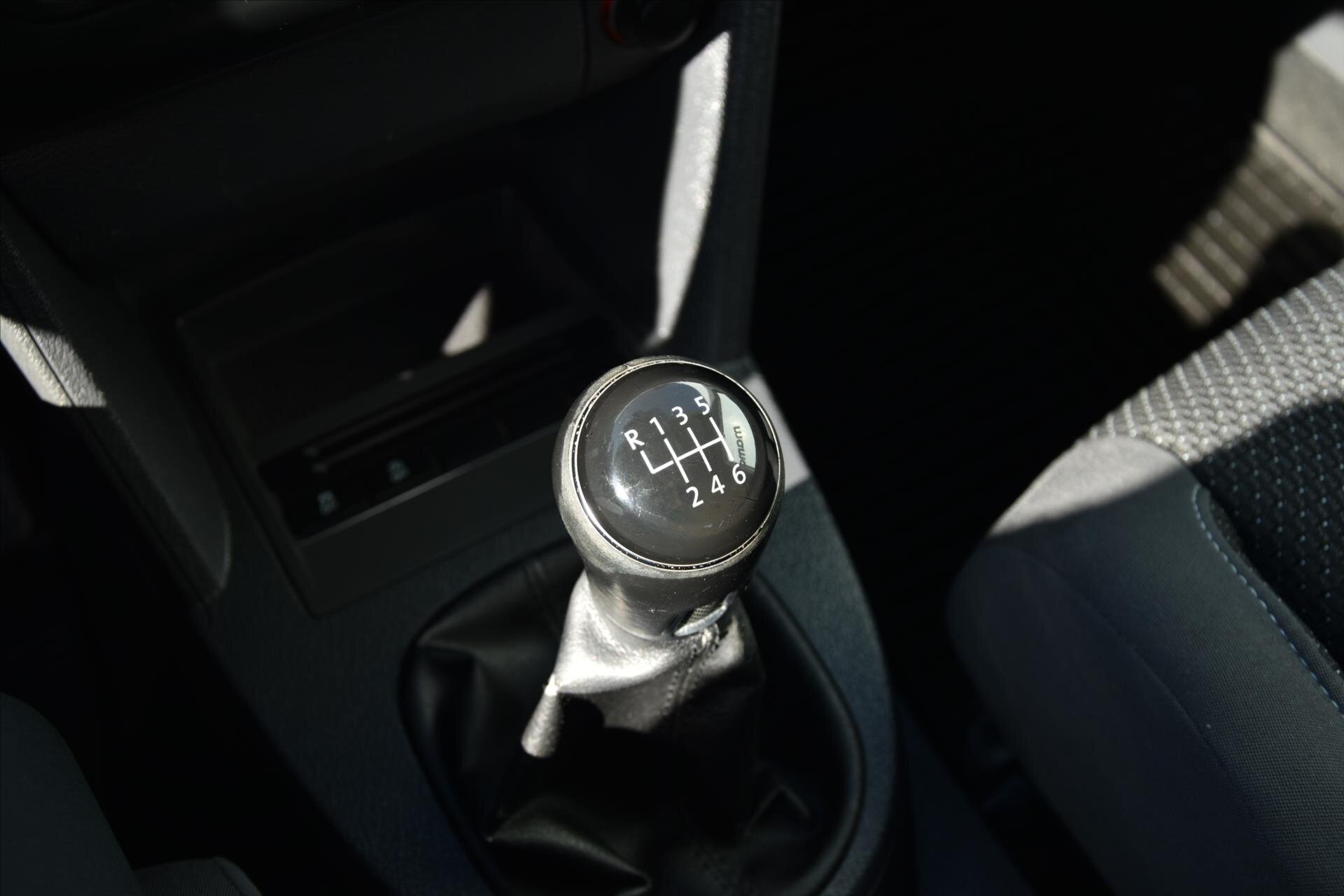 Volkswagen Touran MPV 1,6 l 77 kw