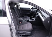 Volkswagen Passat Kombi 1,6 l 88 kw