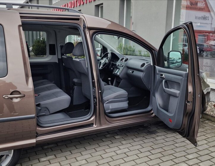 Volkswagen Caddy Kombi 1,6 l 75 kw