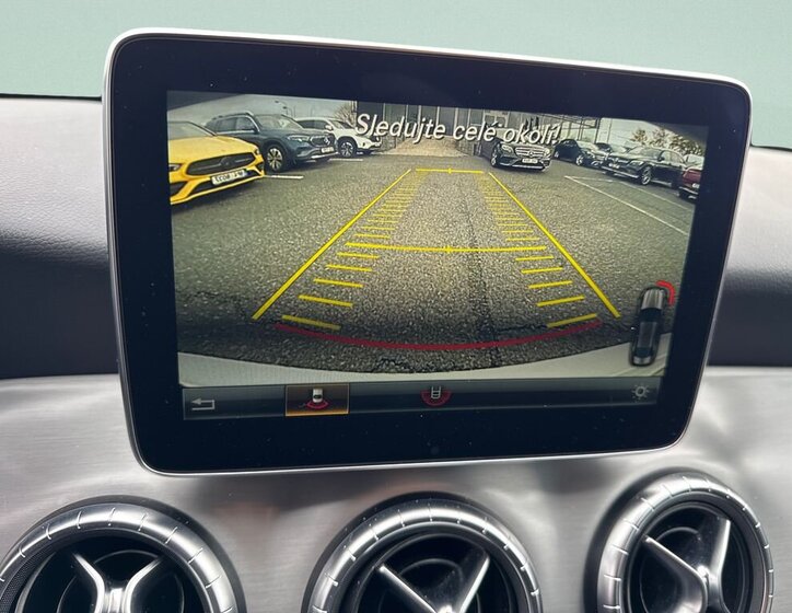 Mercedes-Benz CLA MPV 0,0 130 kw