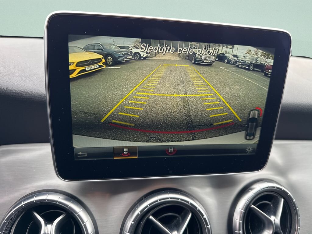 Mercedes-Benz CLA MPV 0,0 130 kw