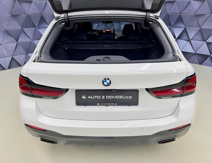 BMW Řada 5 32