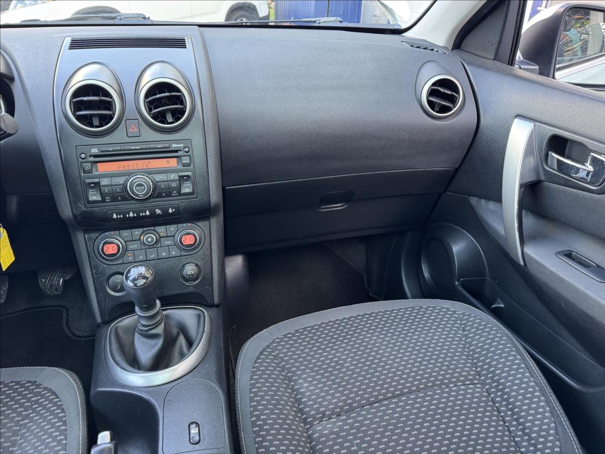 Nissan Qashqai SUV 1,5 l 76 kw