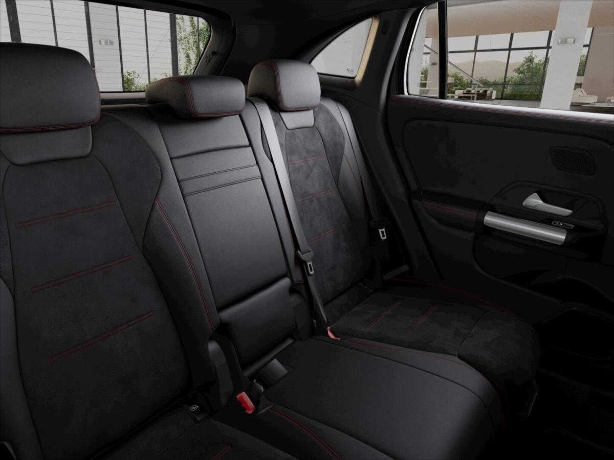 Mercedes-Benz GLA SUV / Terénní 2,0 l 110 kw