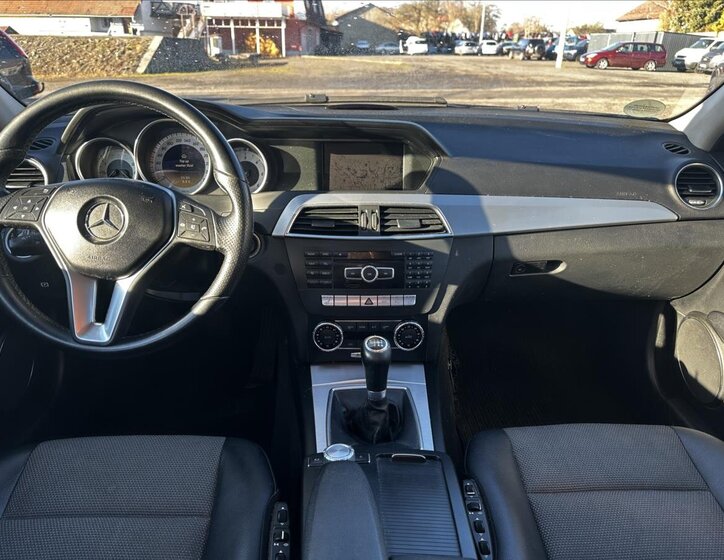 Mercedes-Benz Třídy C Kombi 2,1 l 100 kw
