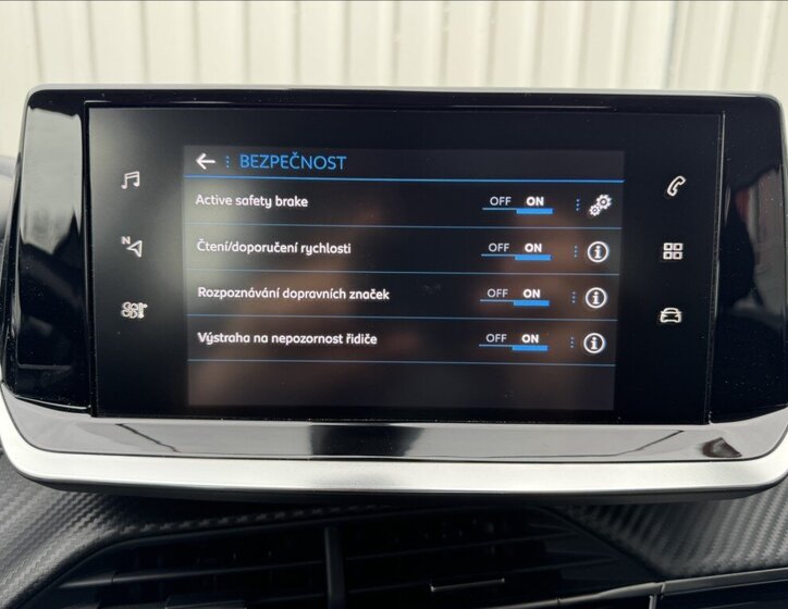 Peugeot 2008 SUV / Terénní 1,2 l 96 kw