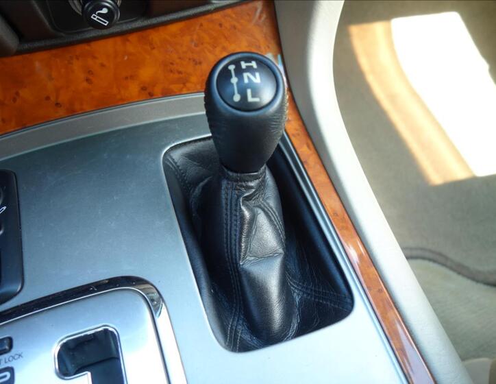 Toyota Land Cruiser 33