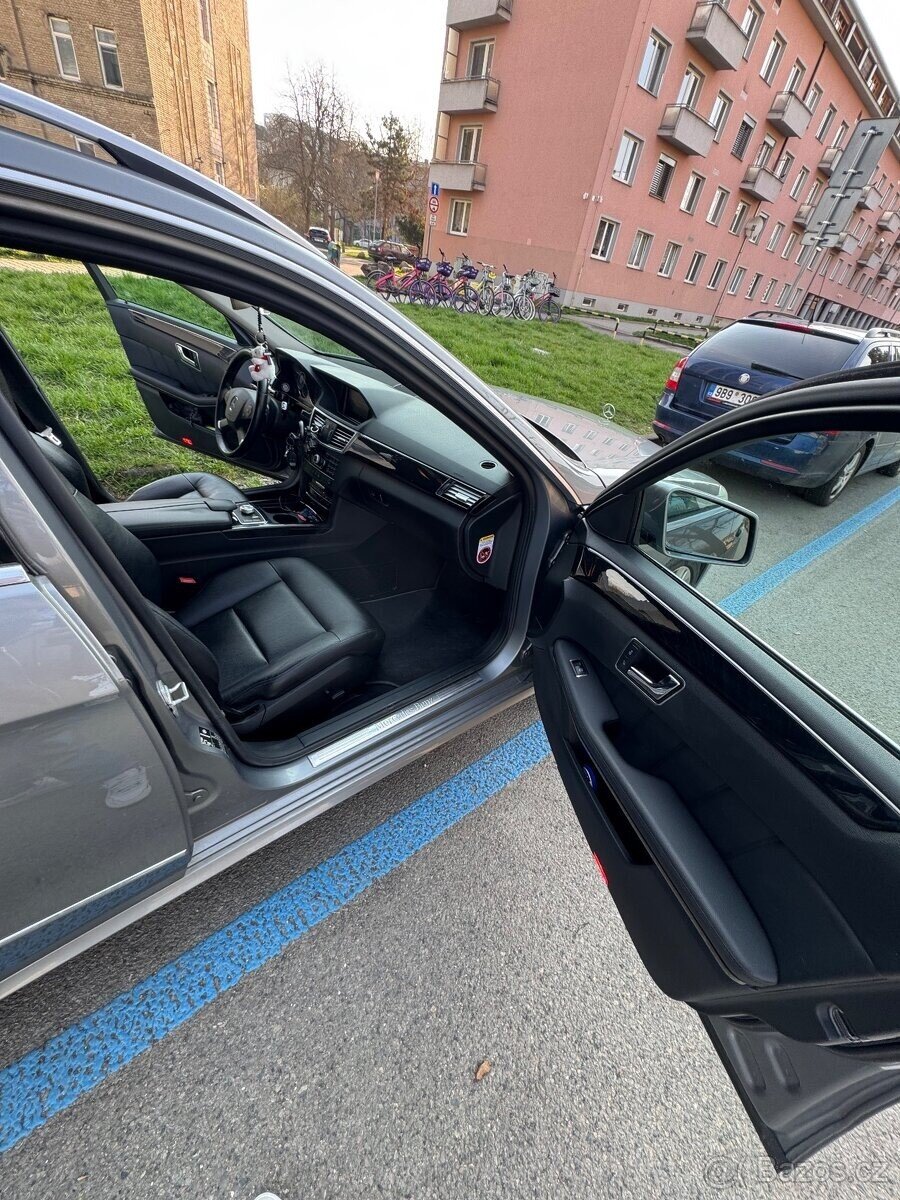 Mercedes-Benz Třídy E Kombi 0,0 195 kw