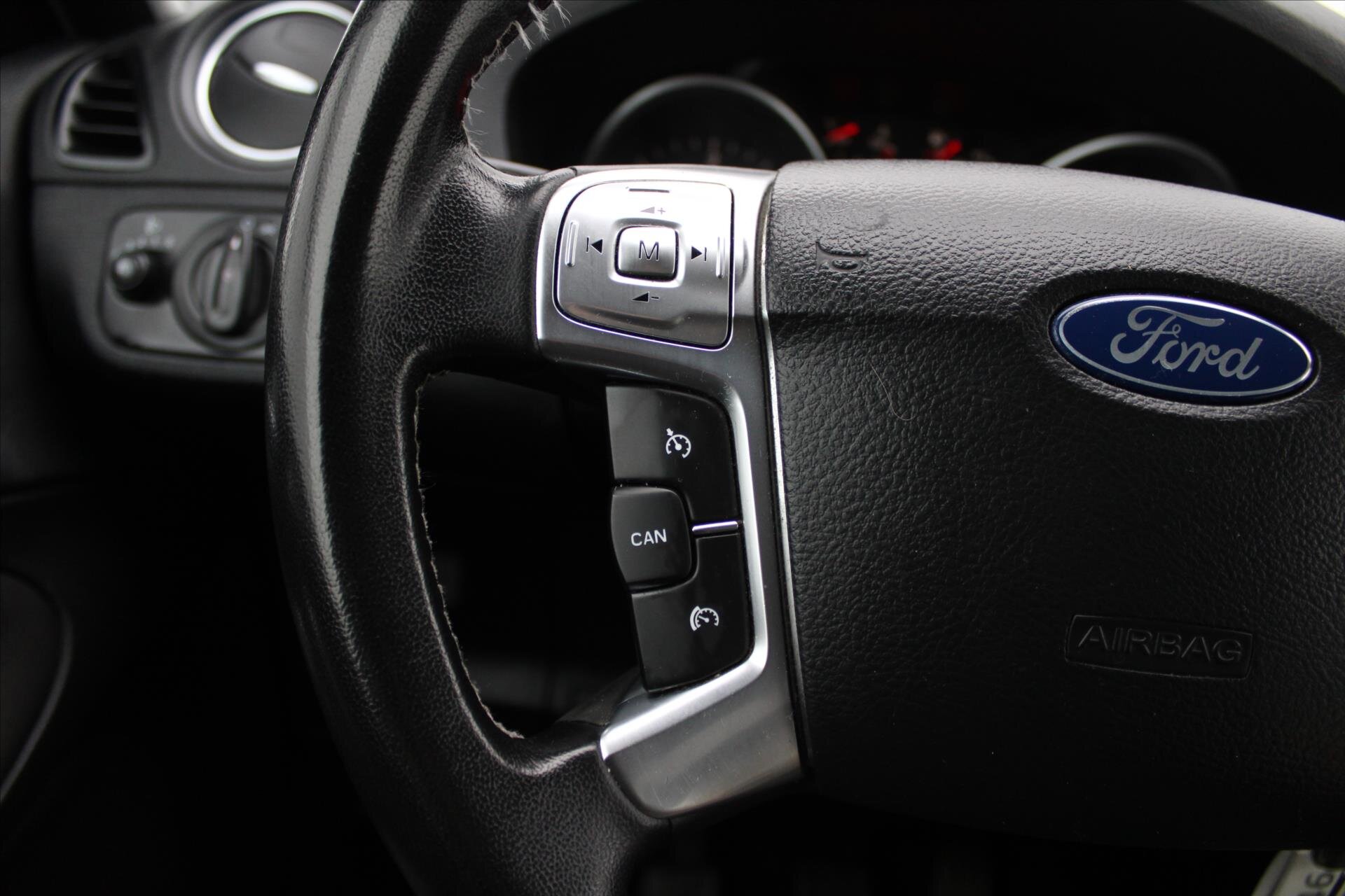 Ford S-MAX MPV 2,0 l 103 kw