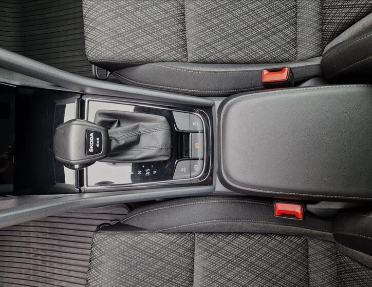 Škoda Karoq SUV 2,0 l 110 kw