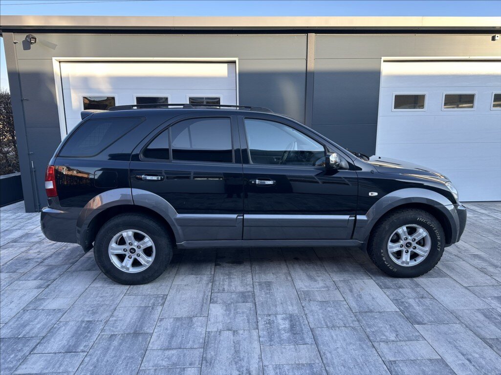KIA Sorento SUV / Terénní 2,5 l 103 kw