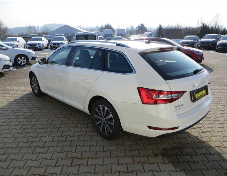 Škoda Superb Kombi 2,0 l 110 kw