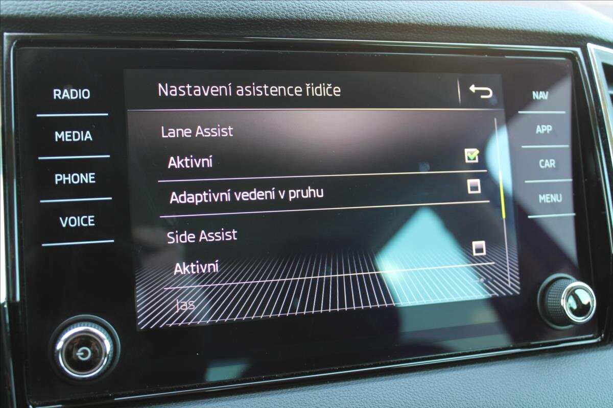 Škoda Karoq SUV / Terénní 1,5 l 110 kw