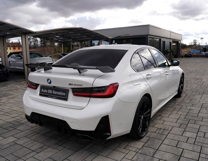 BMW Řada 3 Sedan 3,0 l 275 kw