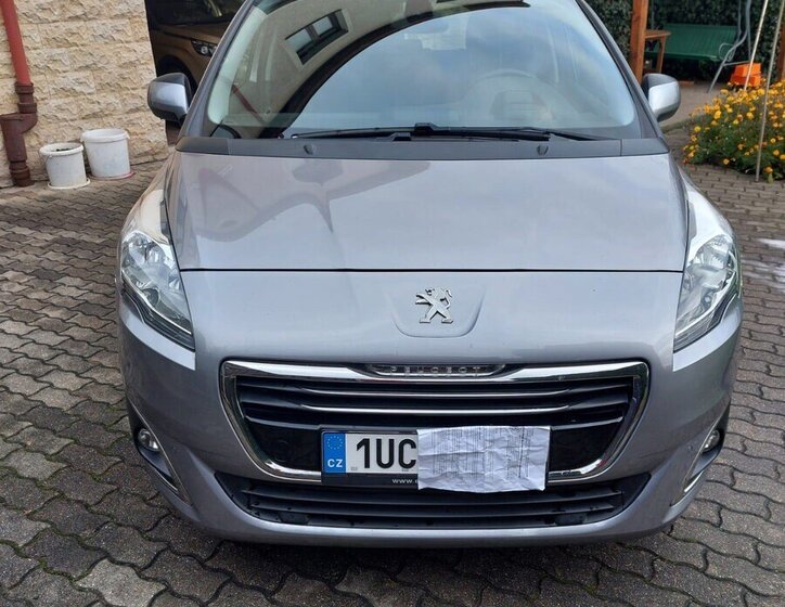 Peugeot 5008 MPV 0,0 0