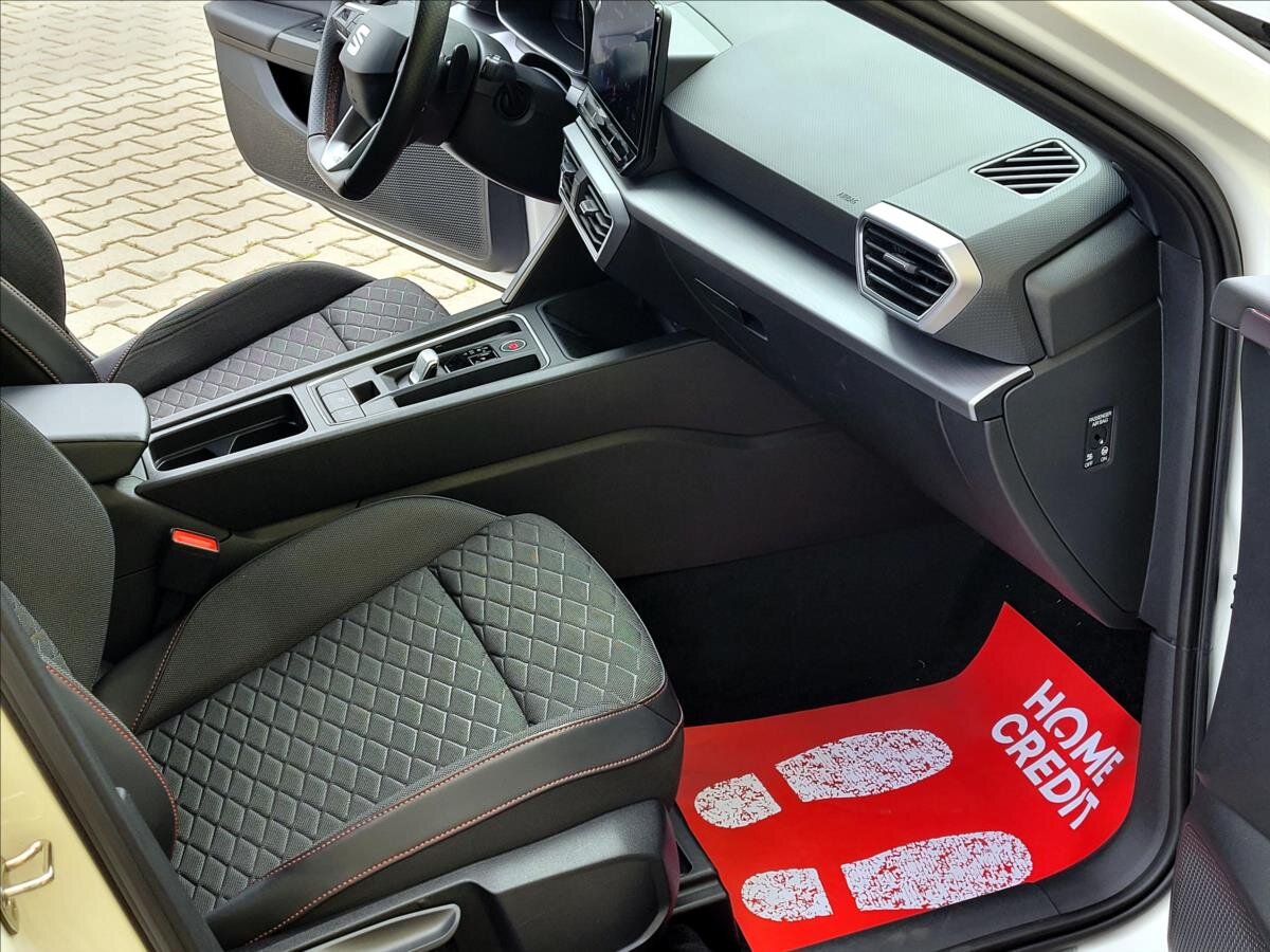 Seat Leon Hatchback 1,5 l 110 kw