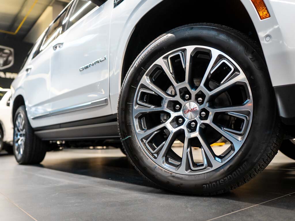 GMC Yukon SUV 6,2 l 313 kw