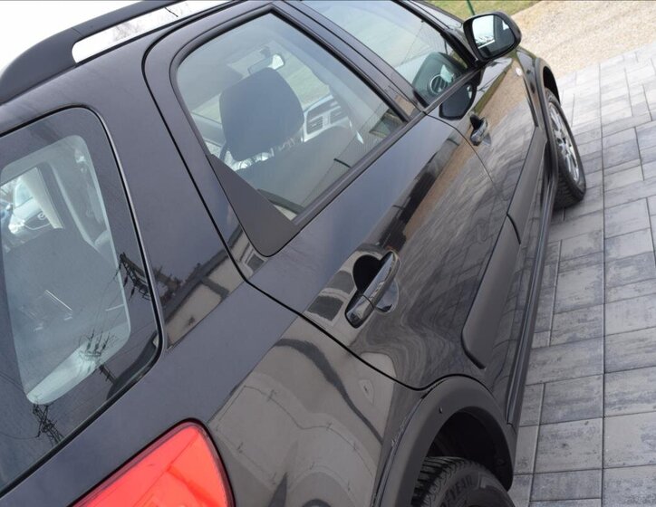 Suzuki SX4 Hatchback 1,6 l 79 kw