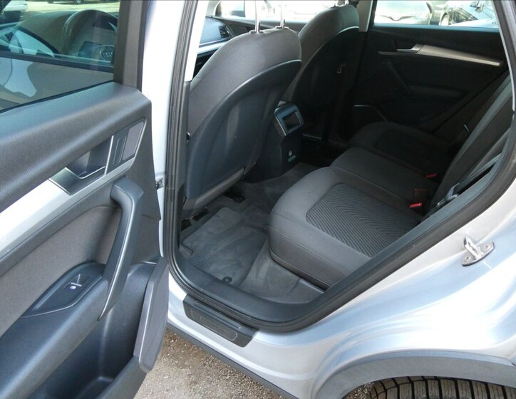 Audi Q5 SUV / Terénní 2,0 l 120 kw