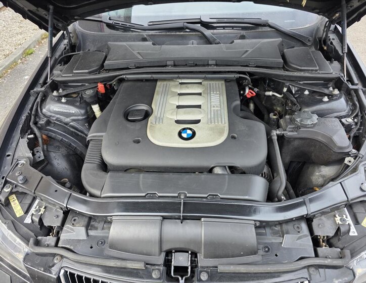 BMW Řada 3 Kombi 3,0 l 170 kw