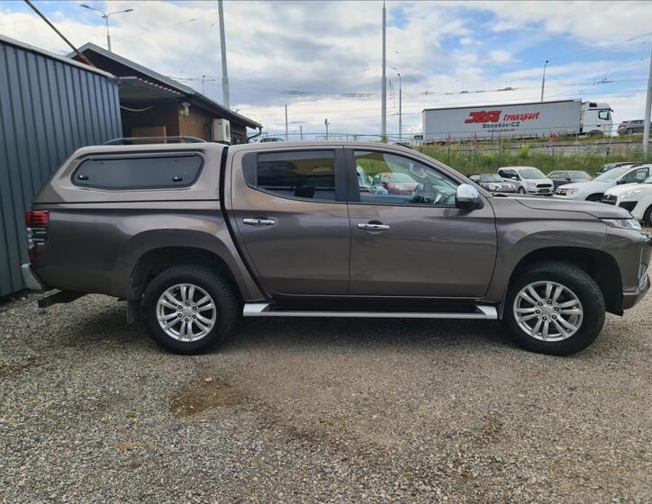 Mitsubishi L200 4