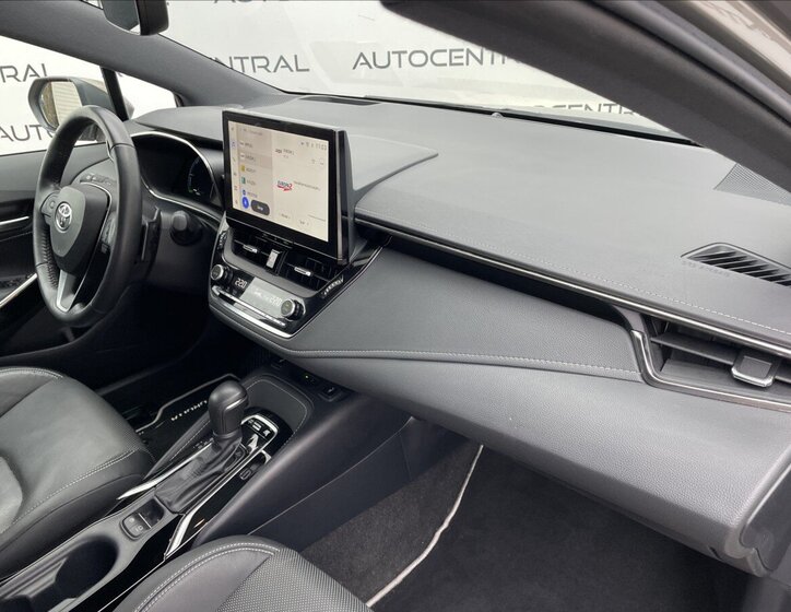 Toyota Corolla Kombi 2,0 l 112 kw