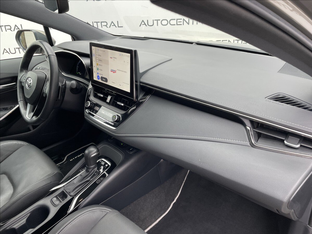 Toyota Corolla Kombi 2,0 l 112 kw