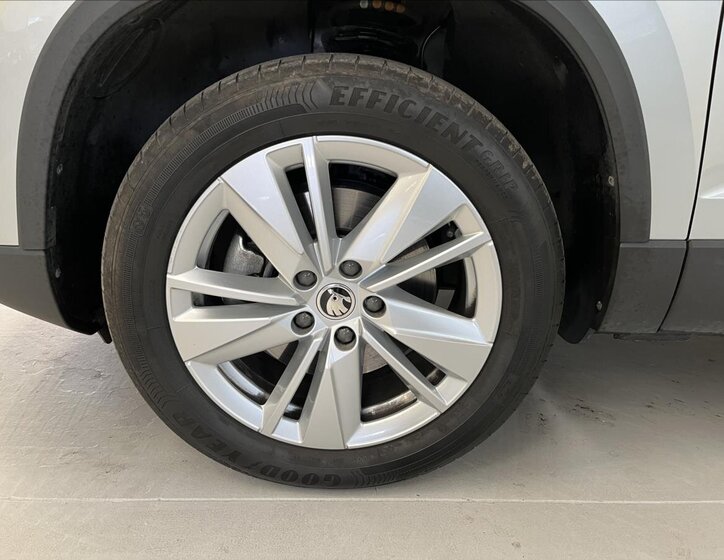 Škoda Karoq SUV / Terénní 1,5 l 110 kw