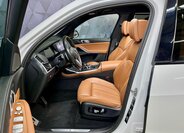 BMW X7 SUV / Terénní 3,0 l 250 kw