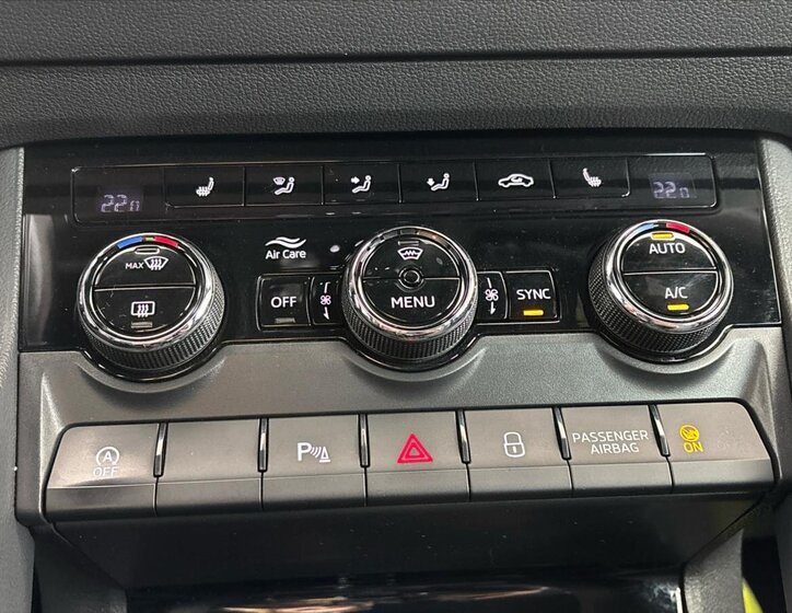 Škoda Karoq SUV / Terénní 2,0 l 110 kw