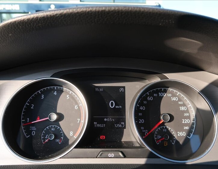 Volkswagen Golf Kombi 1,2 l 81 kw