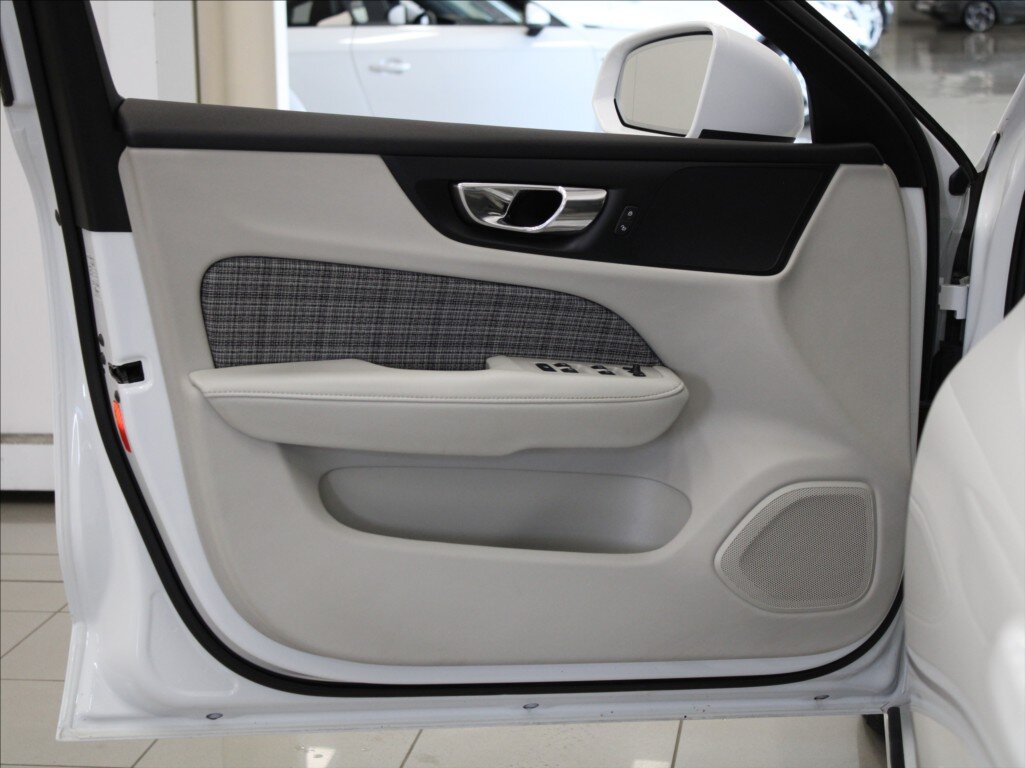 Volvo V60 Kombi 2,0 l 110 kw