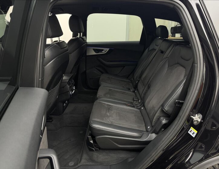 Audi SQ7 SUV / Terénní 4,0 l 320 kw