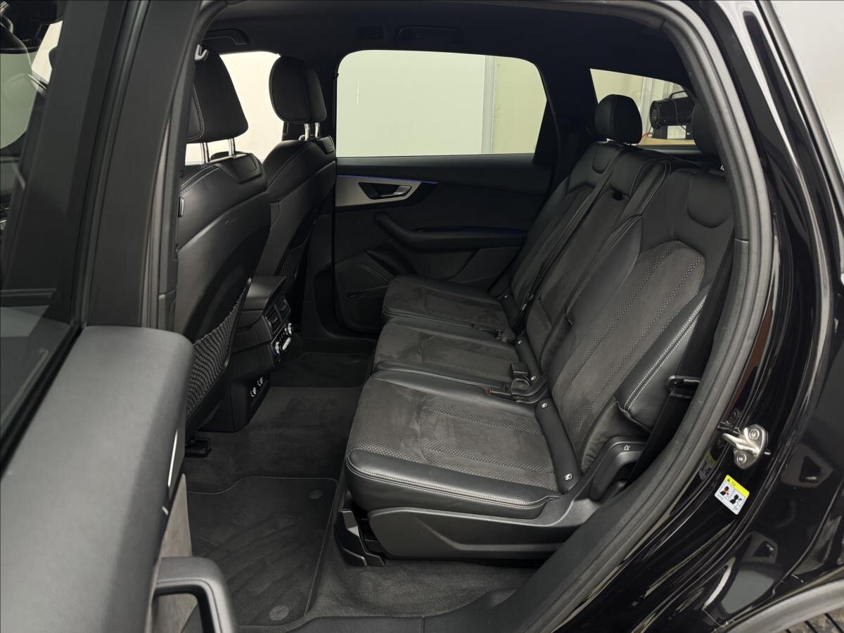 Audi SQ7 SUV / Terénní 4,0 l 320 kw