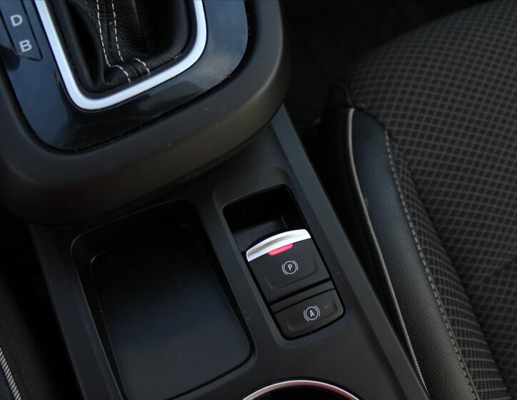 Renault Arkana SUV / Terénní 1,6 l 120 kw