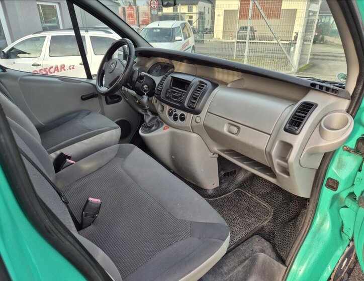 Opel Vivaro Valník 2,0 l 66 kw