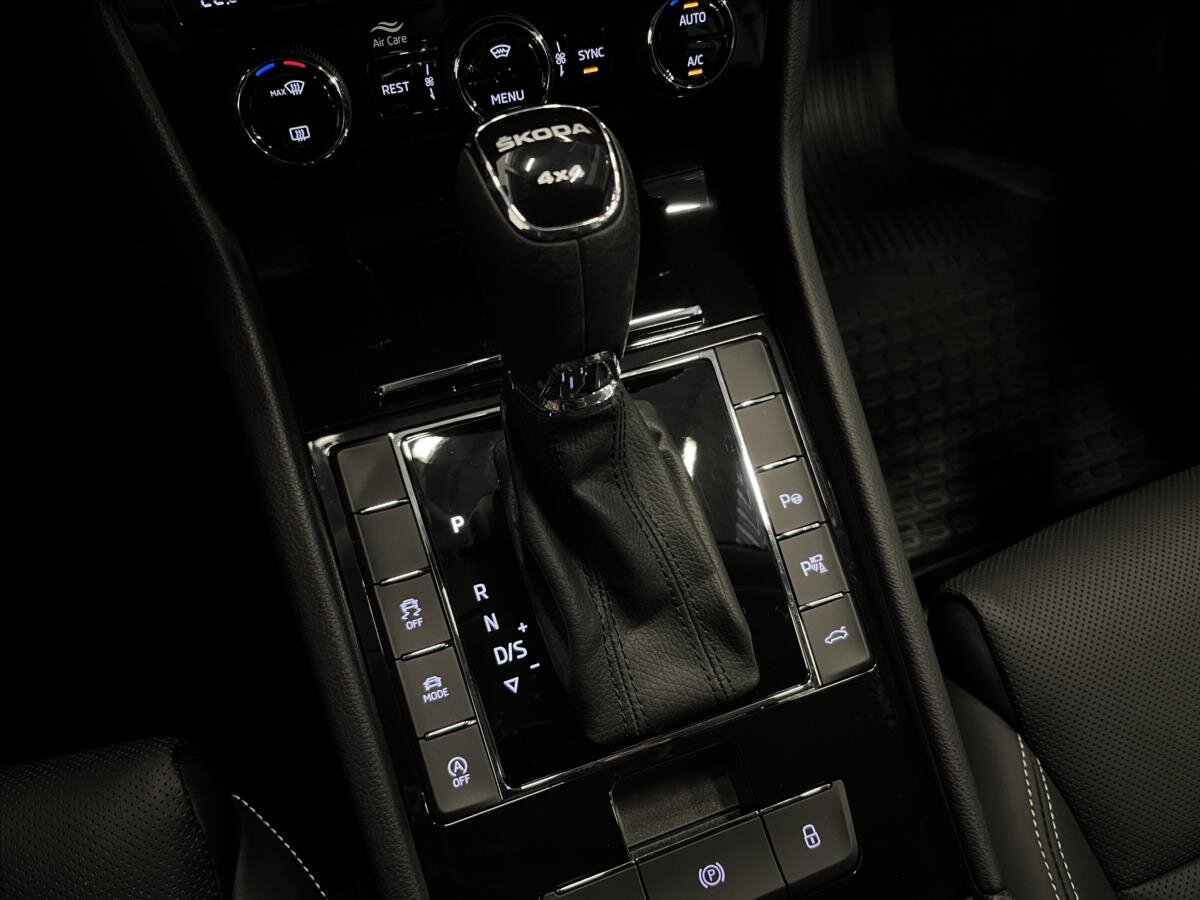 Škoda Superb Liftback 2,0 l 206 kw