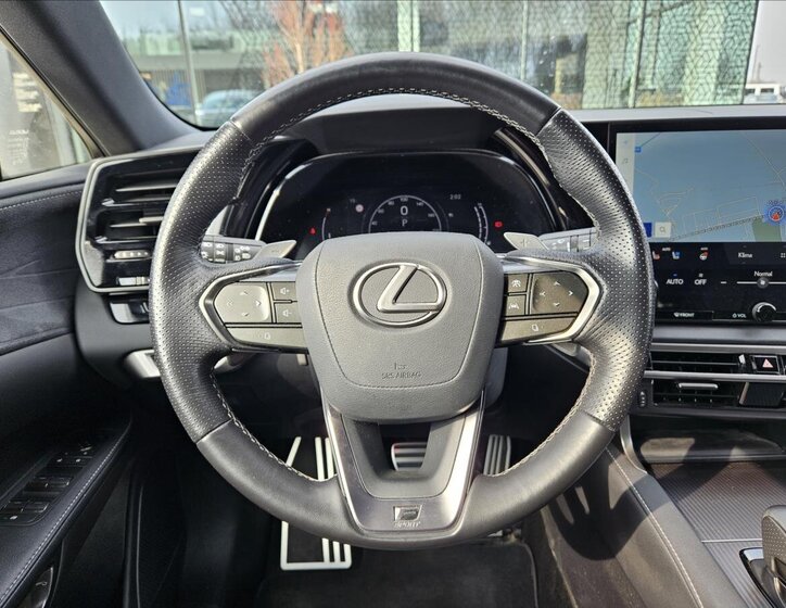 Lexus RX 500h SUV / Terénní 2,4 l 273 kw