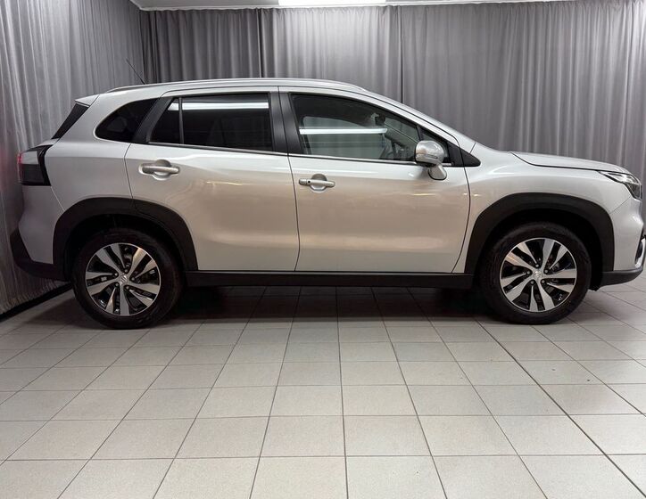Suzuki S-Cross 4