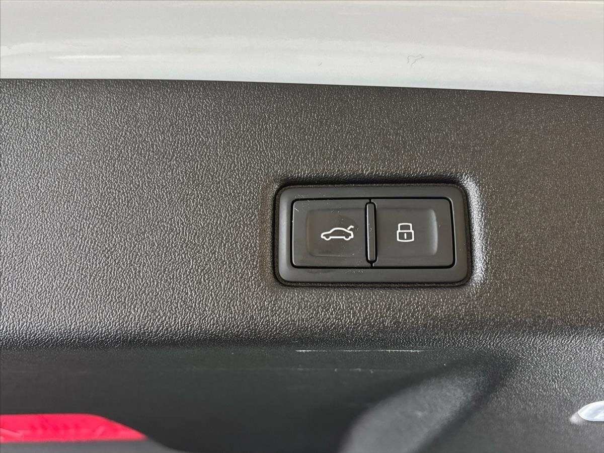 Audi Q5 SUV / Terénní 2,0 l 150 kw