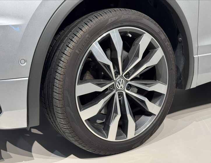 Volkswagen Tiguan Allspace 6