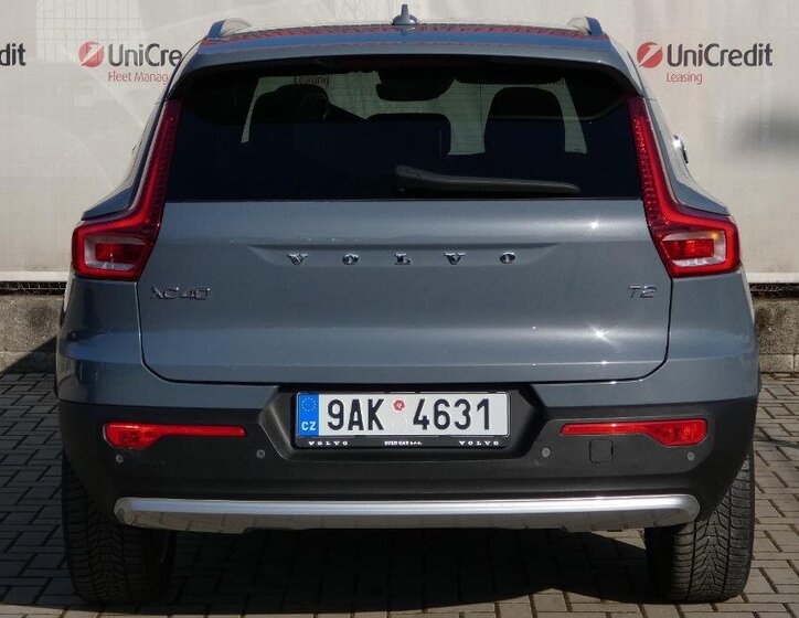 Volvo XC40 SUV / Terénní 1,5 l 95 kw