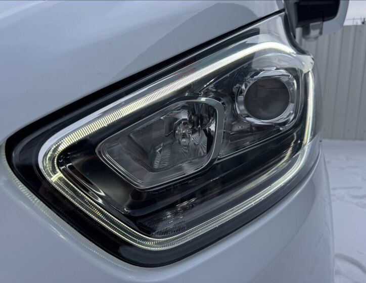 Ford Transit Custom 9