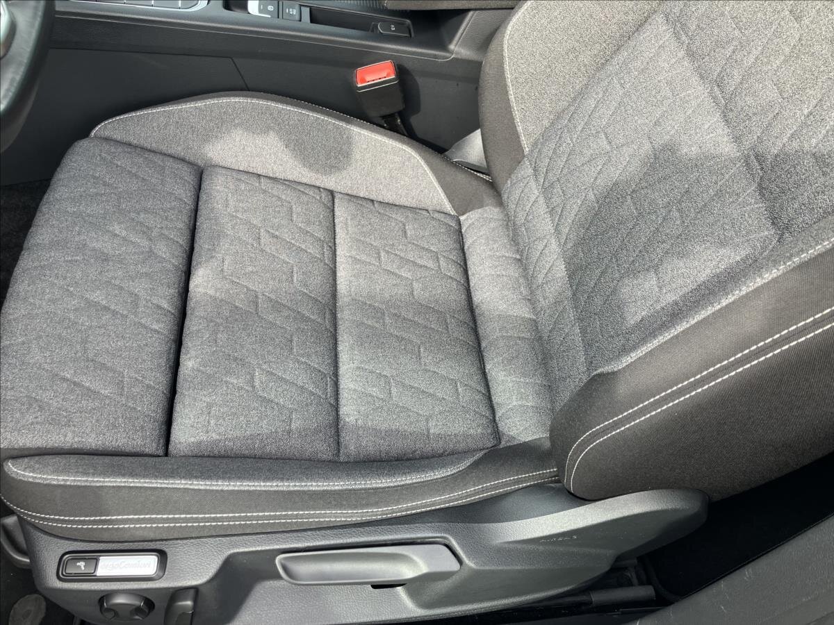 Volkswagen Passat Kombi 2,0 l 110 kw